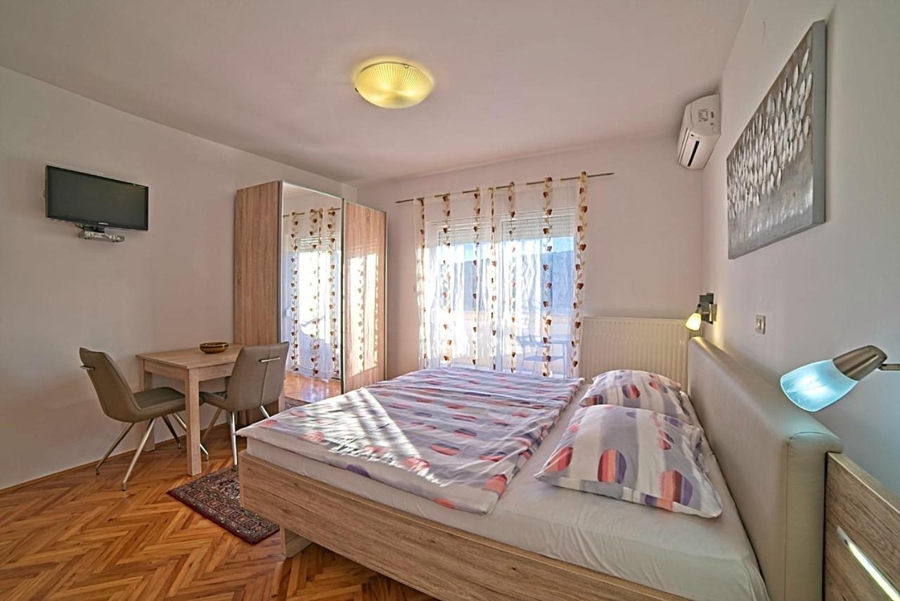 Studio Apartments Peric Rab Kampor Exterior foto
