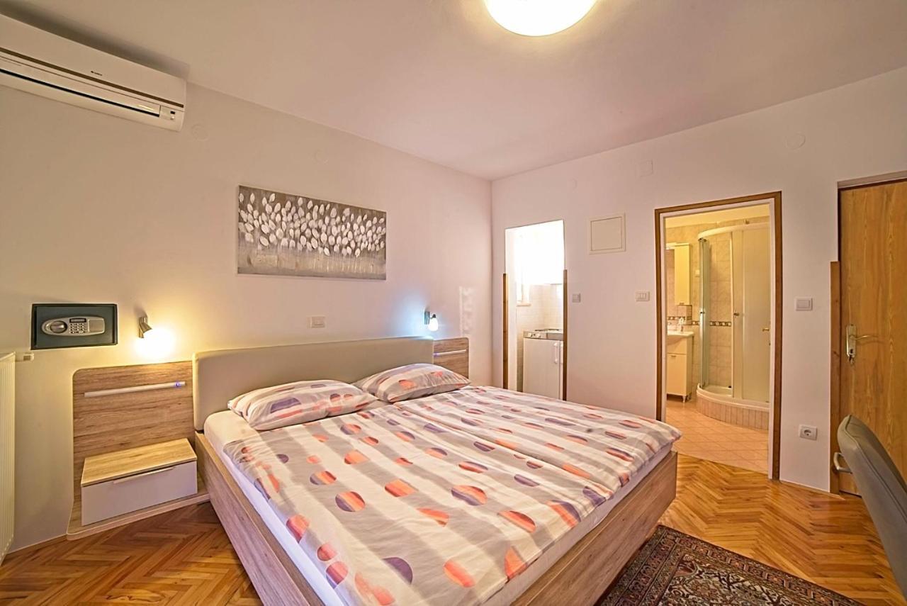 Studio Apartments Peric Rab Kampor Exterior foto