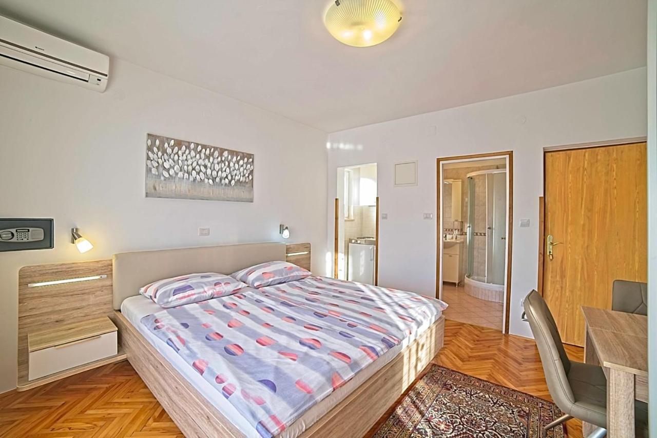 Studio Apartments Peric Rab Kampor Exterior foto